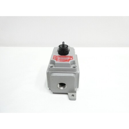 Killark SPRING RETURN 2 POS SELECTOR SWITCH XCS-0S3R6G